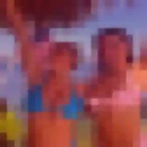 Malika, 34 ans, connectée à Lannilis pour un beurette