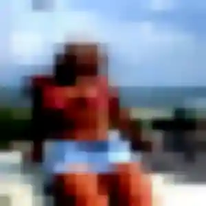 Photo privée de Alya, 38 ans à Lanobre - plan discret