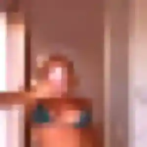 Photo sexy de Mina, 22 ans à Lanvéoc - plan discret