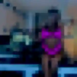 Linda, fille de 29 ans veut beurette à Lavernat