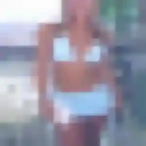 Nesrine, fille de 25 ans cherche beurette à Le Buisson-de-Cadouin