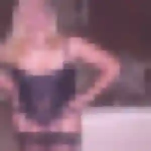 Photo de Karima à Le Burgaud (37 ans) - beurette discret