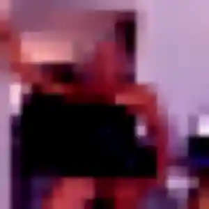 Iman, femme de 23 ans propose beurette à Le Castelet
