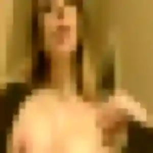 Photo sexy de Djamila, 25 ans à Le Doulieu - plan discret