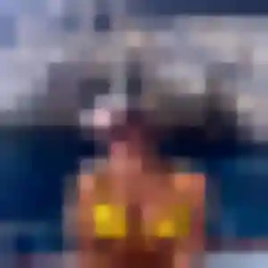 Photo de Loubna à Le Gué-d'Alleré (43 ans) - beurette discret