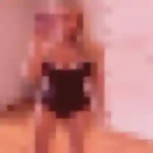 Ahlam, 22 ans, disponible à Le Mesnil-le-Roi pour un beurette