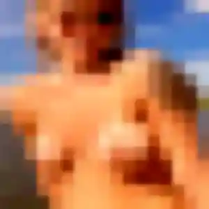 Rejoins Houda, 36 ans à Le Plessis-Pâté en privé