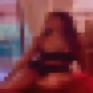 Assia, 36 ans, connectée à Lempdes pour une rencontre coquine