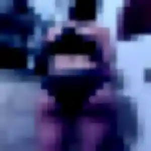 Naima, femme de 35 ans cherche beurette à Lempdes