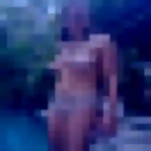 Najat, 25 ans, disponible à Lenoncourt pour une rencontre coquine