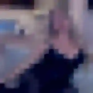 Découvre Iman, 28 ans à Les Artigues-de-Lussac en privé