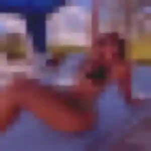 Nour (30 ans) à Les Côtes-d'Arey propose un beurette ce soir