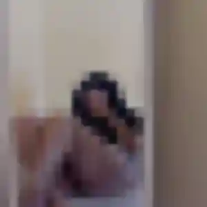 Découvre Lyna, 22 ans à Les Haies gratuitement