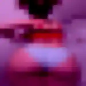 Emna, 37 ans, en ligne à Leudeville pour une rencontre coquine