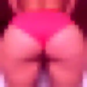 Charmante Mina, 42 ans à Lias - voir sa photo