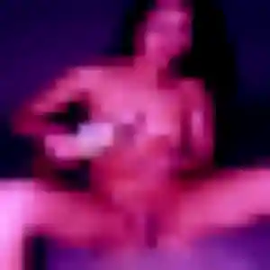 Siham, 22 ans, connectée à Lias pour un beurette