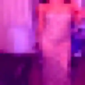 Nabila, 32 ans, connectée à Locmaria-Grand-Champ pour une rencontre coquine