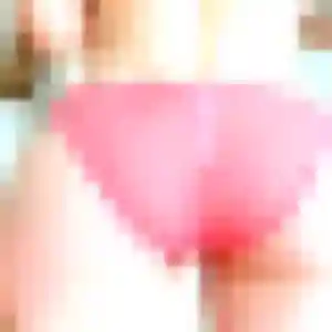 Rokia, 28 ans, connectée à Locmariaquer pour une rencontre coquine