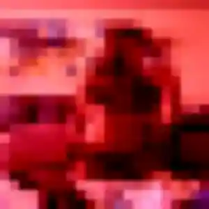 Jihane, 29 ans, connectée à Locronan pour un beurette