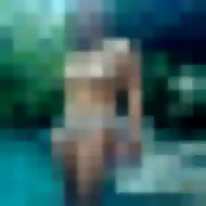 Jolie Ihsane, 30 ans à Locunolé - voir sa photo
