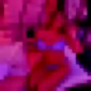 Yasmine, 22 ans, en ligne à Long pour une rencontre coquine