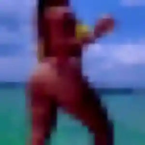 Emna, 32 ans, cherche un beurette à Longaulnay