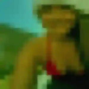 Photo de Habiba à Longchamp (33 ans) - beurette sans inscription