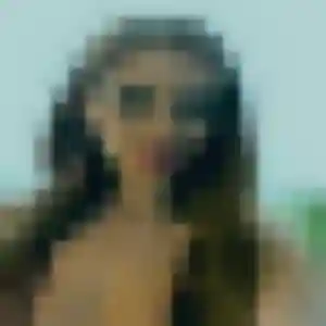 Photo privée de Hayat, 25 ans à Longchaumois - rencontre sans lendemain