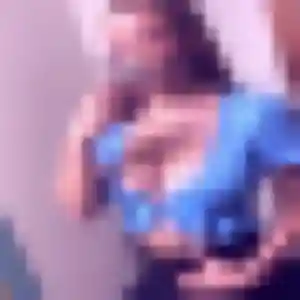 Nesrine, 28 ans, connectée à Longueville pour un beurette