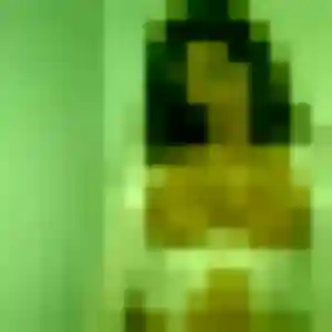 Découvre Syrine, 23 ans à Longueville en privé