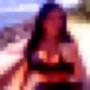 Maya (29 ans) à Lorgues propose un beurette maintenant