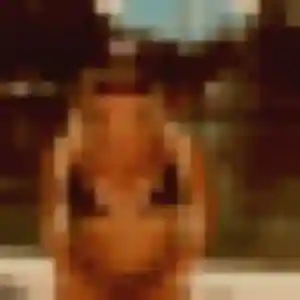 Photo exclusive de Rihab, 23 ans à Louailles - rencontre sans lendemain