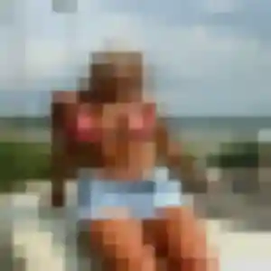 Sarah, fille de 45 ans veut beurette à Loué