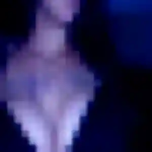 Farah (42 ans) à Louvie-Juzon propose un beurette rapidement