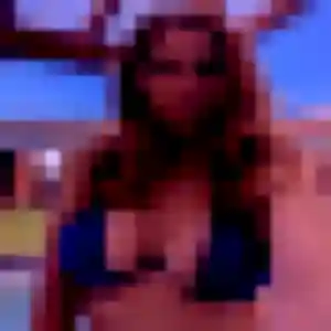 Karima (39 ans) à Louvigné-du-Désert propose un beurette ce soir