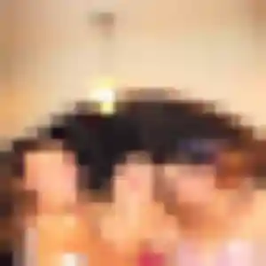 Photo de Hind à Loyettes (43 ans) - beurette discret
