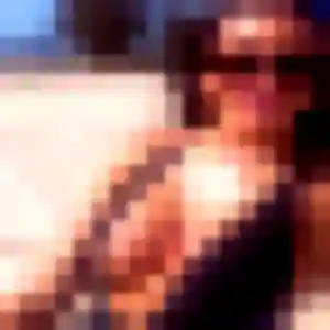 Linda (24 ans) à Lucenay propose un beurette maintenant