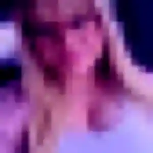 beurette à Manou : photo de Kahina, 24 ans - accès libre