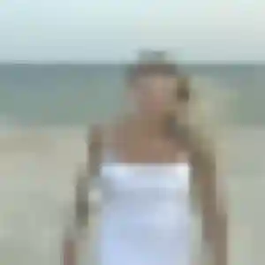 Charmante Mounia, 44 ans à Mareuil-le-Port - découvrir son profil