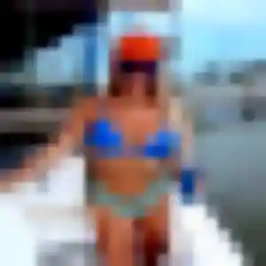 Contacte Loubna, 23 ans à Martres-sur-Morge gratuitement