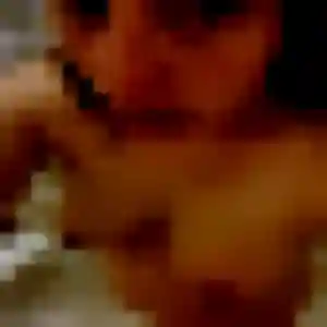 Mounia, 36 ans, en ligne à Masseret pour un beurette