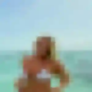 Farah, femme de 35 ans propose beurette à Massy