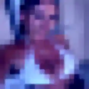 Ahlam, 44 ans, connectée à Mazeyrat-d'Allier pour une rencontre coquine