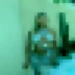 Nour, 40 ans, en ligne à Mennetou-sur-Cher pour une rencontre coquine