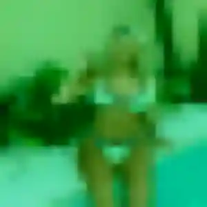 Photo privée de Bouchra, 25 ans à Menville - plan discret