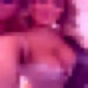 Ilham, 22 ans, dispo pour beurette à Mériel