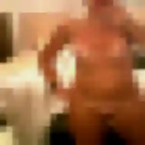 Photo de Rajae à Mésigny (29 ans) - beurette discret