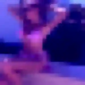 Tinhinane, 35 ans, en ligne à Méziré pour un beurette