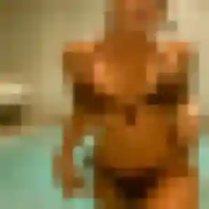 Profil de Kamila à Mimet (24 ans) - beurette discret