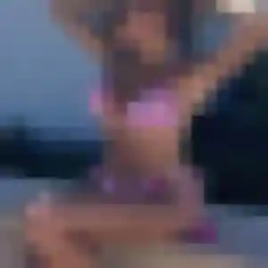 Photo de Houda à Mimizan (34 ans) - beurette sans inscription